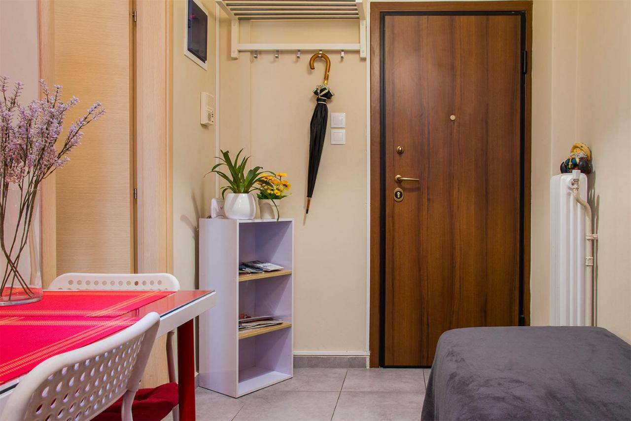 City Stay Close To The Metro A Charming Flat 아테네 외부 사진