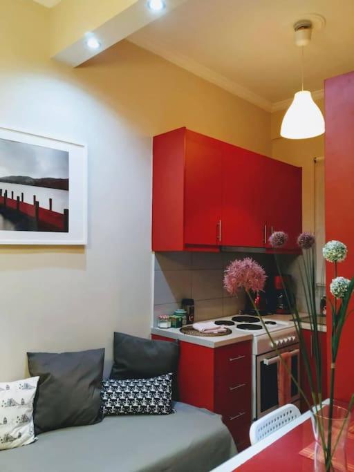 City Stay Close To The Metro A Charming Flat 아테네 외부 사진